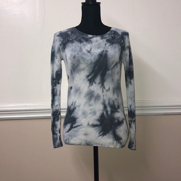 American Eagle Blue and White Tie Dye Sweater - Picture 1 of 3